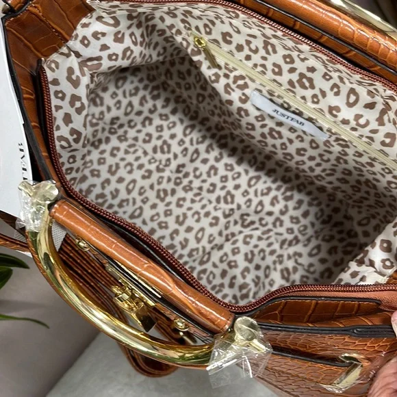 👜🤎🥃 “It’s 5 o’clock Somewhere” 🥃🤎👜  - NWT - Picture 7 of 7